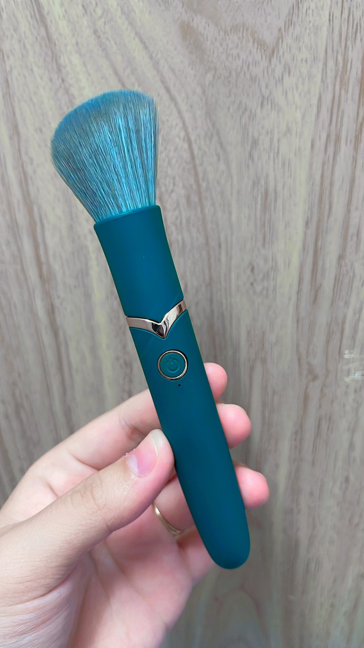 CỌ TRANG ĐIỂM RUNG